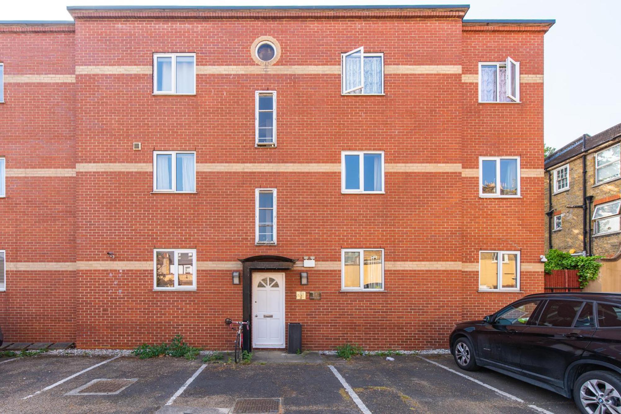 London Stratford - Spacious 2 Bed Flat With Secured Parking & Private Garden Extérieur photo